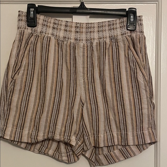 Briggs New York High Waist Striped Shorts - Cream and Brown - Picture 1 of 2